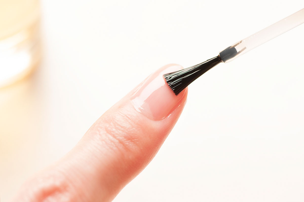 ネイルオイルは意味がない？使用しても爪が乾燥する3つの原因