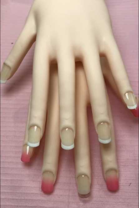 ジェルネイル検定中級の実技試験のお手本画像