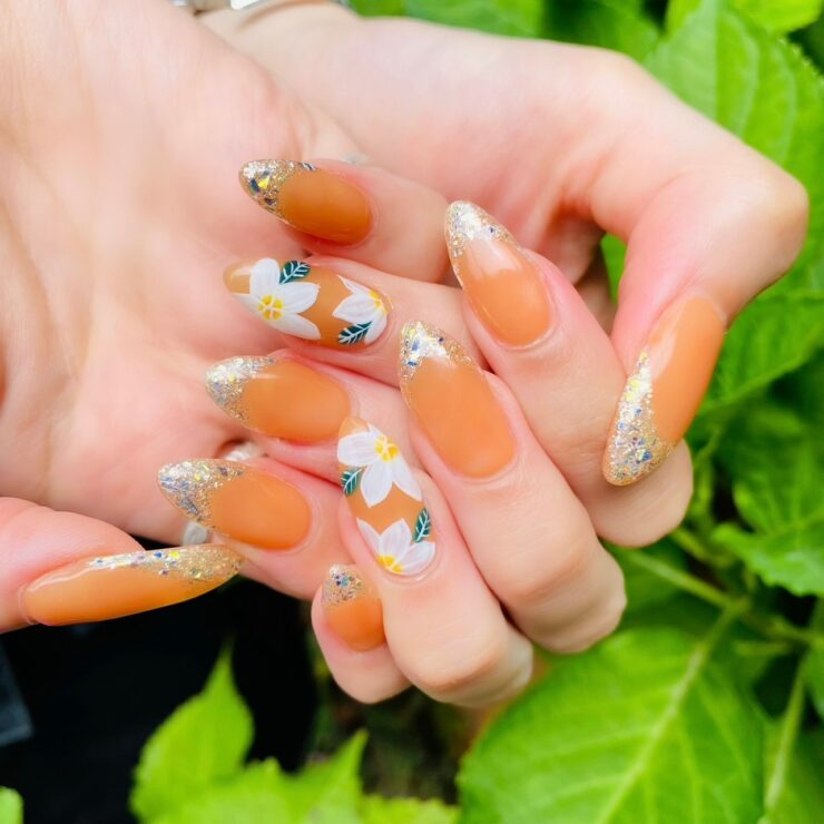 ガラスフレンチネイルの画像